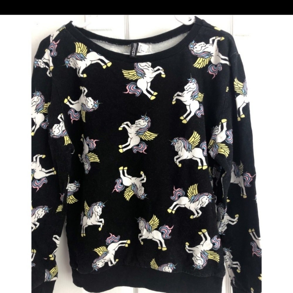 Unicorn print sweater
